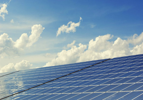 Waarom laad mijn solar powerbank niet goed op in de zon?